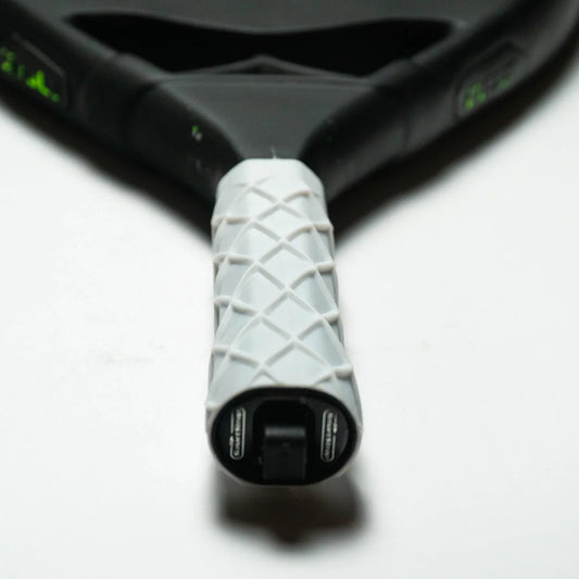 Qué es un undergrip de pádel y por qué mejora el control de la pala