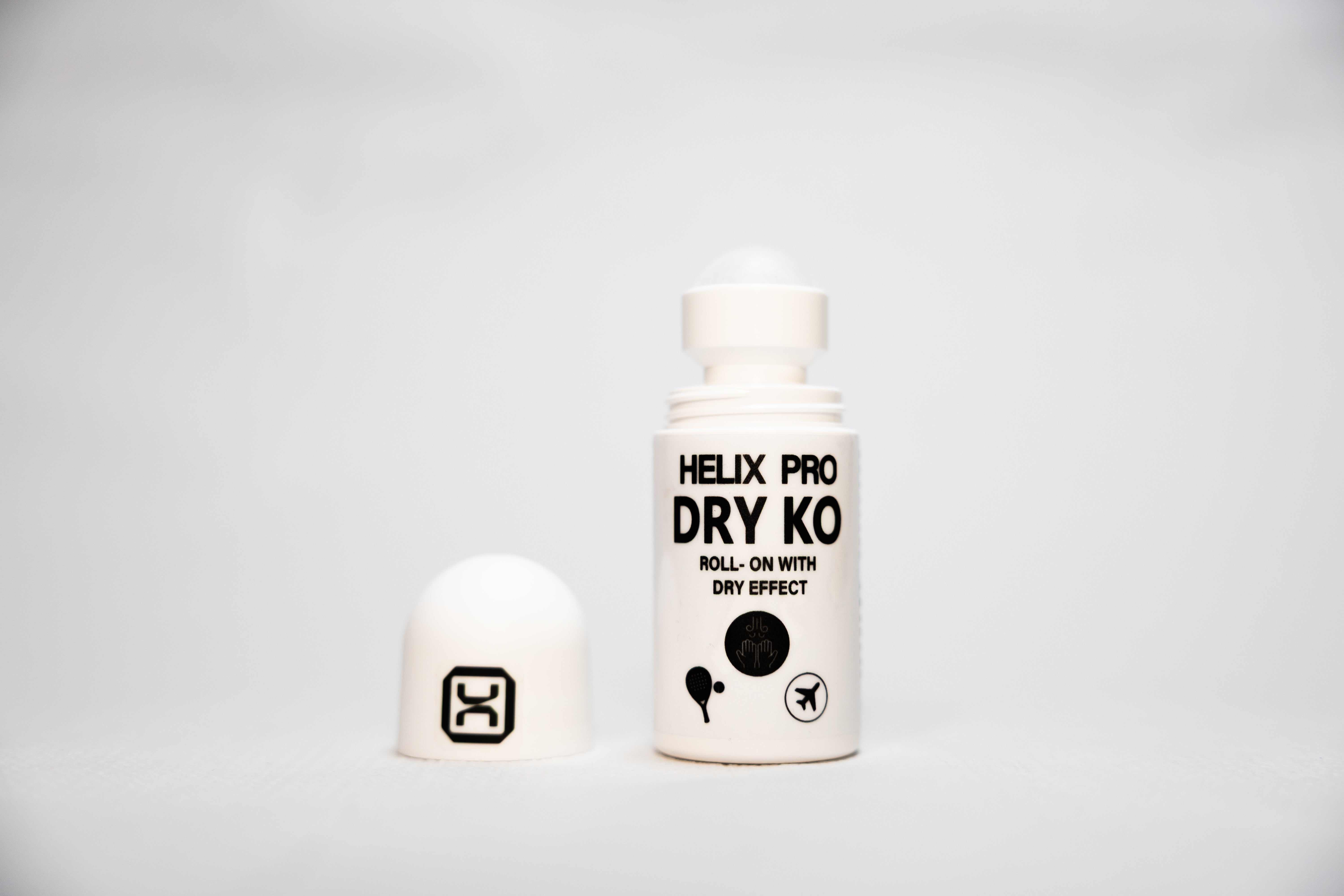 Helix Pro Dry KO roll-on efecto seco para manos sudorosas